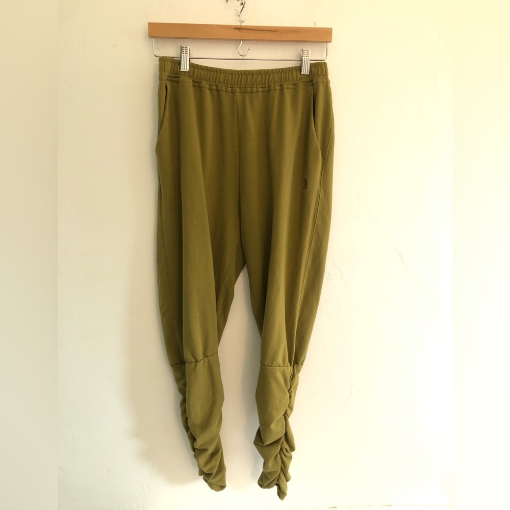 Free People Movement Pants Women's Size XS Ruhed Legs Harem Sweatpants Festival